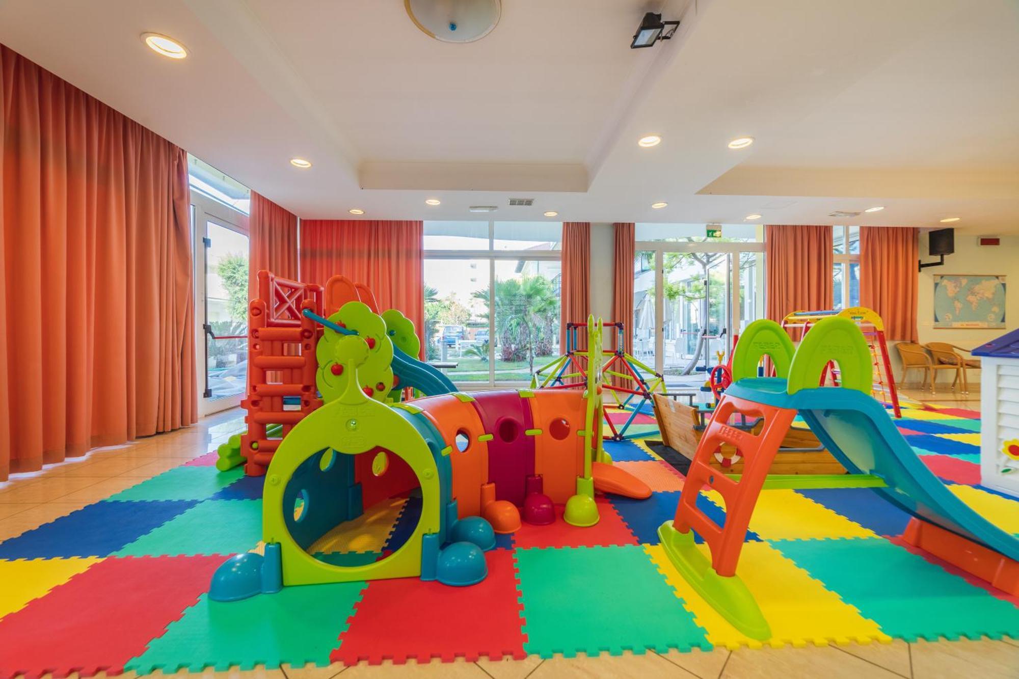 Hotel Royal กัตตอลิกา ภายนอก รูปภาพ