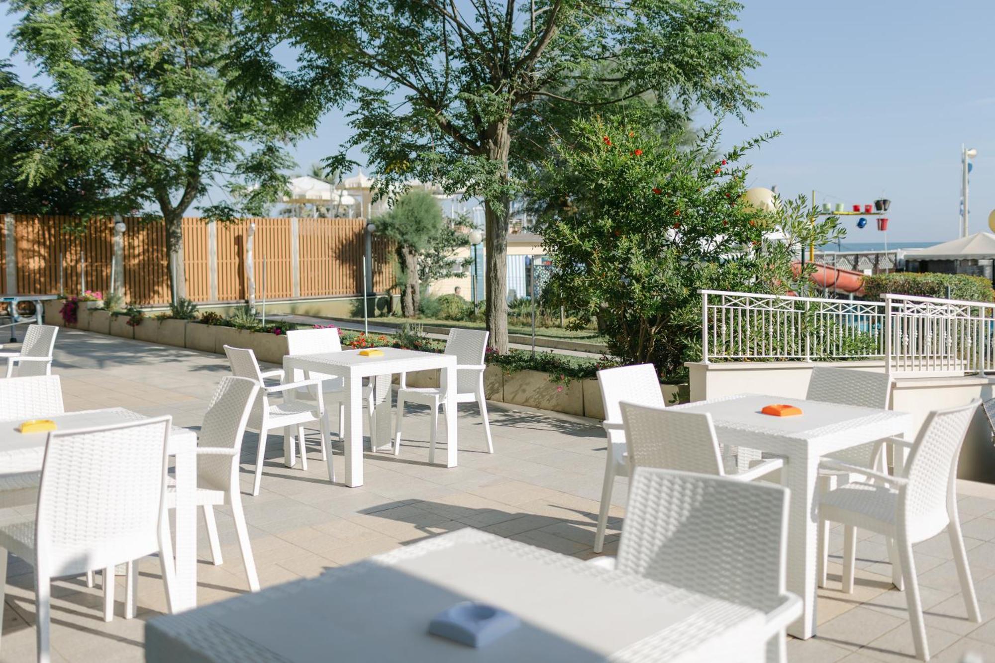Hotel Royal กัตตอลิกา ภายนอก รูปภาพ