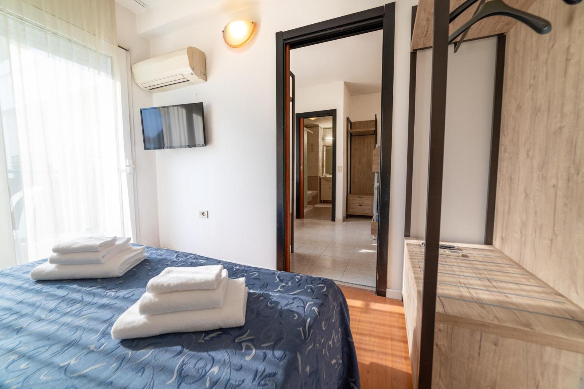 Hotel Royal กัตตอลิกา ภายนอก รูปภาพ