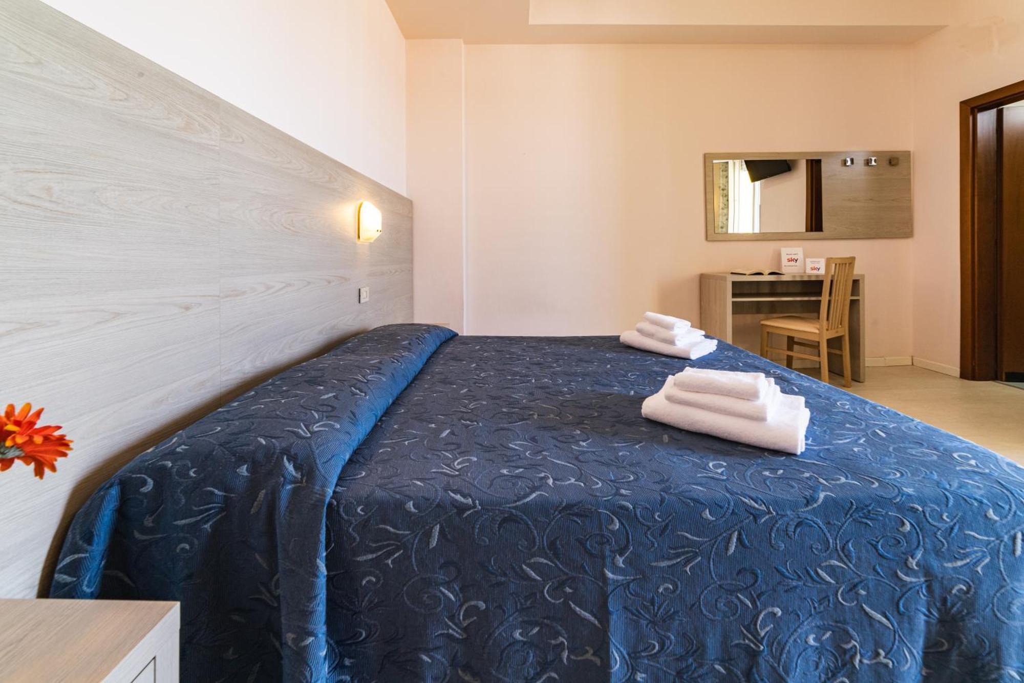 Hotel Royal กัตตอลิกา ภายนอก รูปภาพ